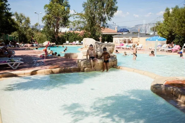 Camping - Saint-Mandrier-sur-Mer - Provence-Alpes-Côte d'Azur - La Presqu'île