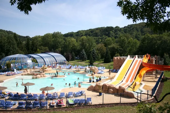 Camping - Murol - Auvergne - La Ribeyre