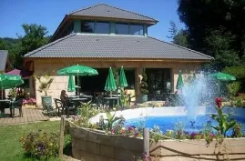 Camping - Murol - Auvergne - La Ribeyre