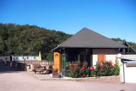 Camping - Montpeyroux - Midi-Pyrénées - La Romiguière