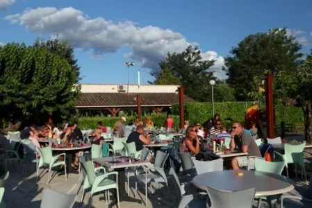 Camping - Vallon-Pont-d'Arc - Rhône-Alpes - La Roubine