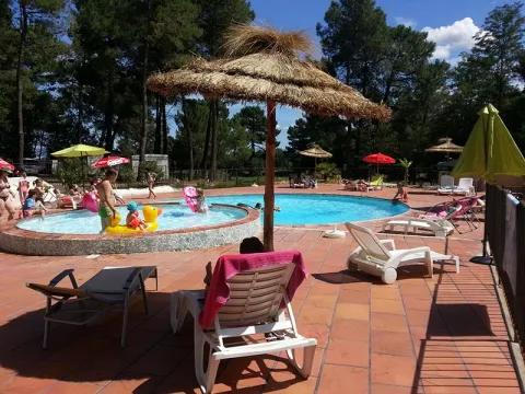 Camping - Bollène - Provence-Alpes-Côte d'Azur - La Simioune
