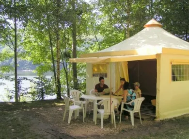 Camping - Thérondels - Midi-Pyrénées - La Source
