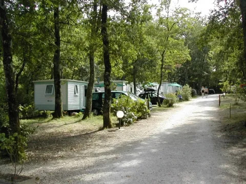 Camping - Sérignac-Péboudou - Aquitaine - La Vallée de Gardeleau