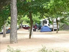 Camping - Volx - Provence-Alpes-Côte d'Azur - La Vandelle