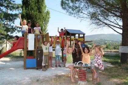 Camping - Sainte-Anastasie-sur-Issole - Provence-Alpes-Côte d'Azur - La Vidaresse