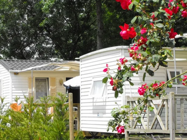 Camping - Yzosse - Aquitaine - Lacrouzade