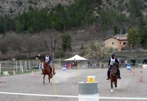 Camping - Touët-sur-Var - Provence-Alpes-Côte d'Azur - L'Amitié