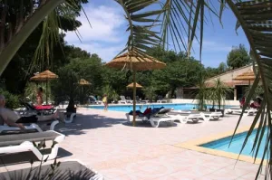 Camping - Arles - Provence-Alpes-Côte d'Azur - L'Arlésienne