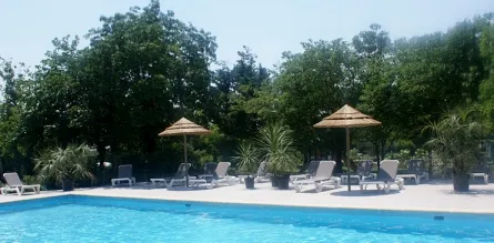 Camping - Arles - Provence-Alpes-Côte d'Azur - L'Arlésienne