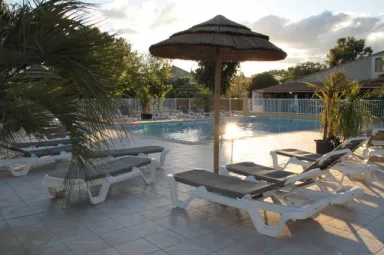 Camping - Arles - Provence-Alpes-Côte d'Azur - L'Arlésienne