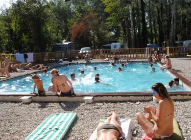 Camping - Châteauneuf-du-Pape - Provence-Alpes-Côte d'Azur - l'Art de Vivre