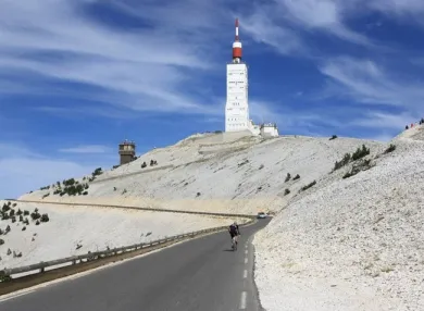 Camping - Châteauneuf-du-Pape - Provence-Alpes-Côte d'Azur - l'Art de Vivre