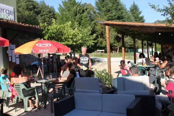 Camping - Colombier-le-Vieux - Rhône-Alpes - Les Berges du Doux