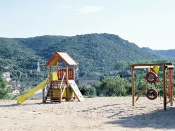 Camping - Collias - Languedoc-Roussillon - Le Barralet