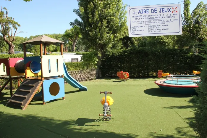 Camping - Bellerive-sur-Allier - Auvergne - Beau Rivage