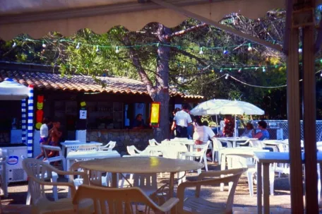 Camping - Carqueiranne - Provence-Alpes-Côte d'Azur - Le Beau Vezé