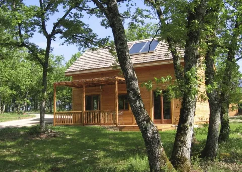 Camping - Le Bastit - Midi-Pyrénées - Le Bois de Faral