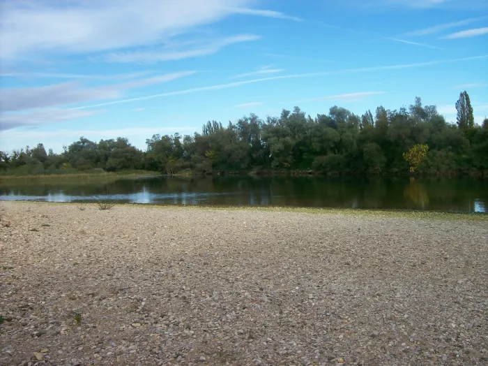 Camping - Chaussin - Franche-Comté - Le Canoë