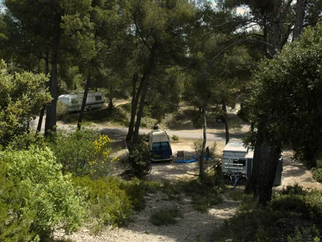 Camping - Puyloubier - Provence-Alpes-Côte d'Azur - Camping Le Cezanne