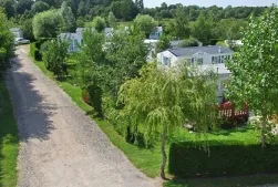 Camping - Saint-Quentin-en-Tourmont - Picardie - Le Champ Neuf