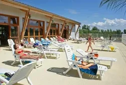 Camping - Saint-Quentin-en-Tourmont - Picardie - Le Champ Neuf