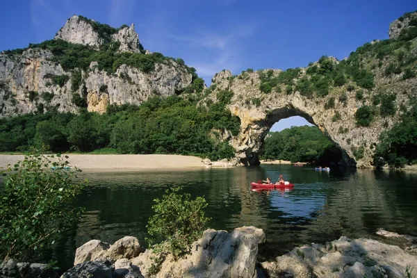 Camping - Saint-Didier-sous-Aubenas - Rhône-Alpes - Le Verger de Jastres