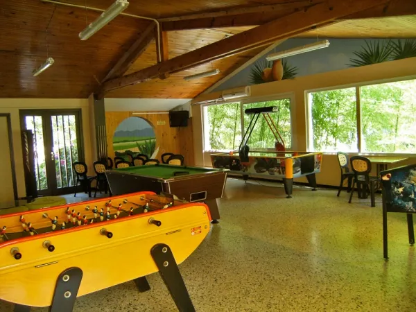 Camping - Saint-Didier-sous-Aubenas - Rhône-Alpes - Le Verger de Jastres