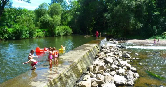 Camping - Villersexel - Franche-Comté - Le Chapeau Chinois