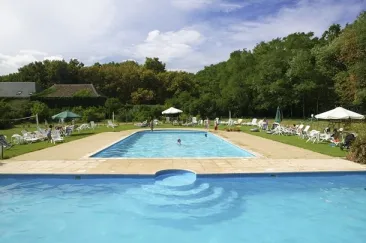 Camping - Sillé-le-Philippe - Pays de Loire - Le Château de Chanteloup