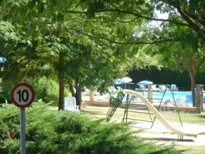 Camping - Castelnau-de-Montmiral - Midi-Pyrénées - Le Chêne Vert