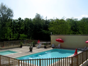 Camping Le Coin Charmant - Chauzon