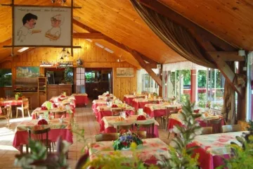 Camping - Les Abrets - Rhône-Alpes - Le Coin Tranquille