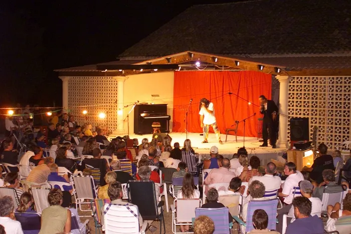 Camping - Naussannes - Aquitaine - Le Couderc - Domaine Naturiste