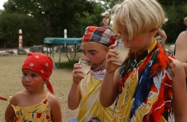 Camping - Naussannes - Aquitaine - Le Couderc - Domaine Naturiste