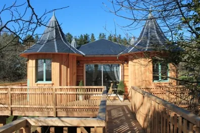 Camping - Plonévez-du-Faou - Bretagne - Le Domaine de Méros