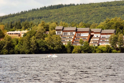Camping Le Domaine de Pierrefitte - Beaumont du Lac