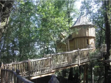 Camping - Nojals-et-Clotte - Aquitaine - Le Domaine de Puybeton - Château dans les arbres