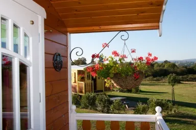 Camping - Target - Auvergne - Le Domaine des Grandes Côtes
