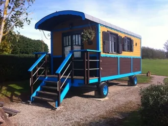 Camping - Target - Auvergne - Le Domaine des Grandes Côtes