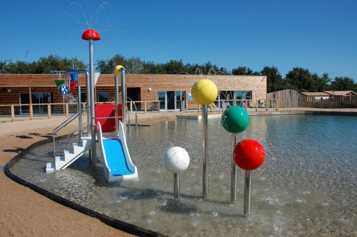 Aires de Jeux pour Enfants - Camping L'Orée de L'Océan ****