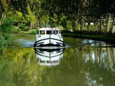 Camping - Nissan-lez-Enserune - Languedoc-Roussillon - Le Domino
