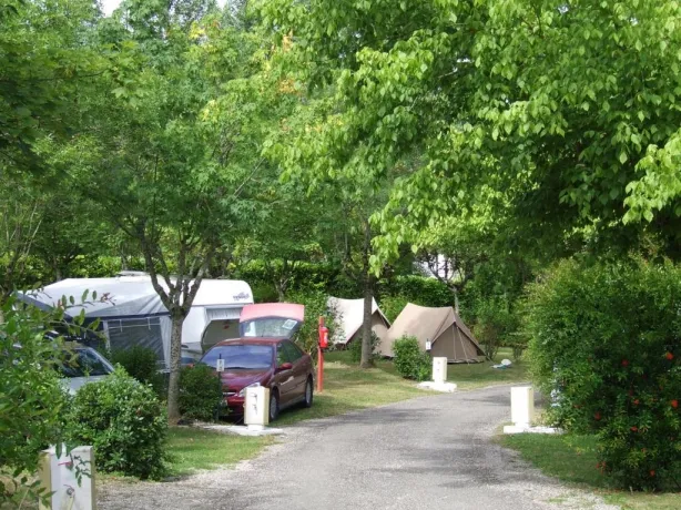 Camping - Montpezat-de-Quercy - Midi-Pyrénées - Le Faillal
