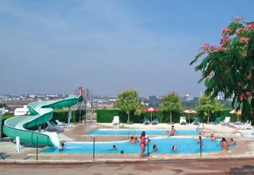 Camping - Saint-Georges-lès-Baillargeaux - Poitou-Charentes - Le Futuriste