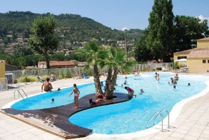 Camping - Solliès-Toucas - Provence-Alpes-Côte d'Azur - Le Galoubet