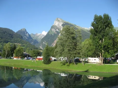 Camping - Samoëns - Rhône-Alpes - Le Giffre