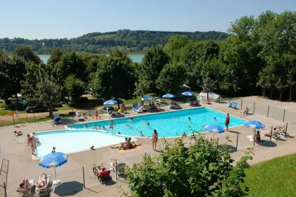 Camping - Clairvaux-les-Lacs - Franche-Comté - Le Grand Lac