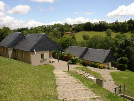 Camping - Paulhenc - Auvergne - Le Hameau de Gites