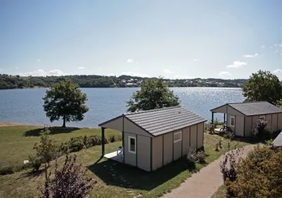 Camping - Villefranche-de-Panat - Midi-Pyrénées - Le Hameau des Lacs