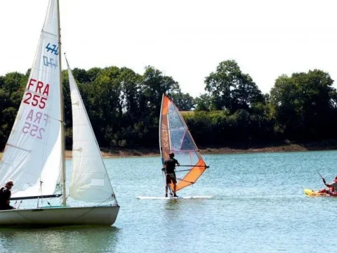 Camping - Pourcharesses - Languedoc-Roussillon - Le Lac